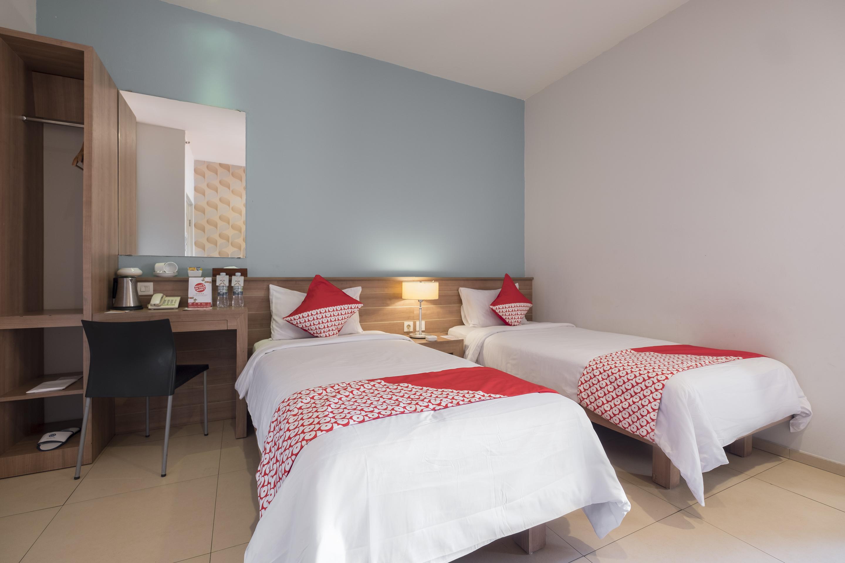 Aswin Hotel And Spa Макасар Екстериор снимка