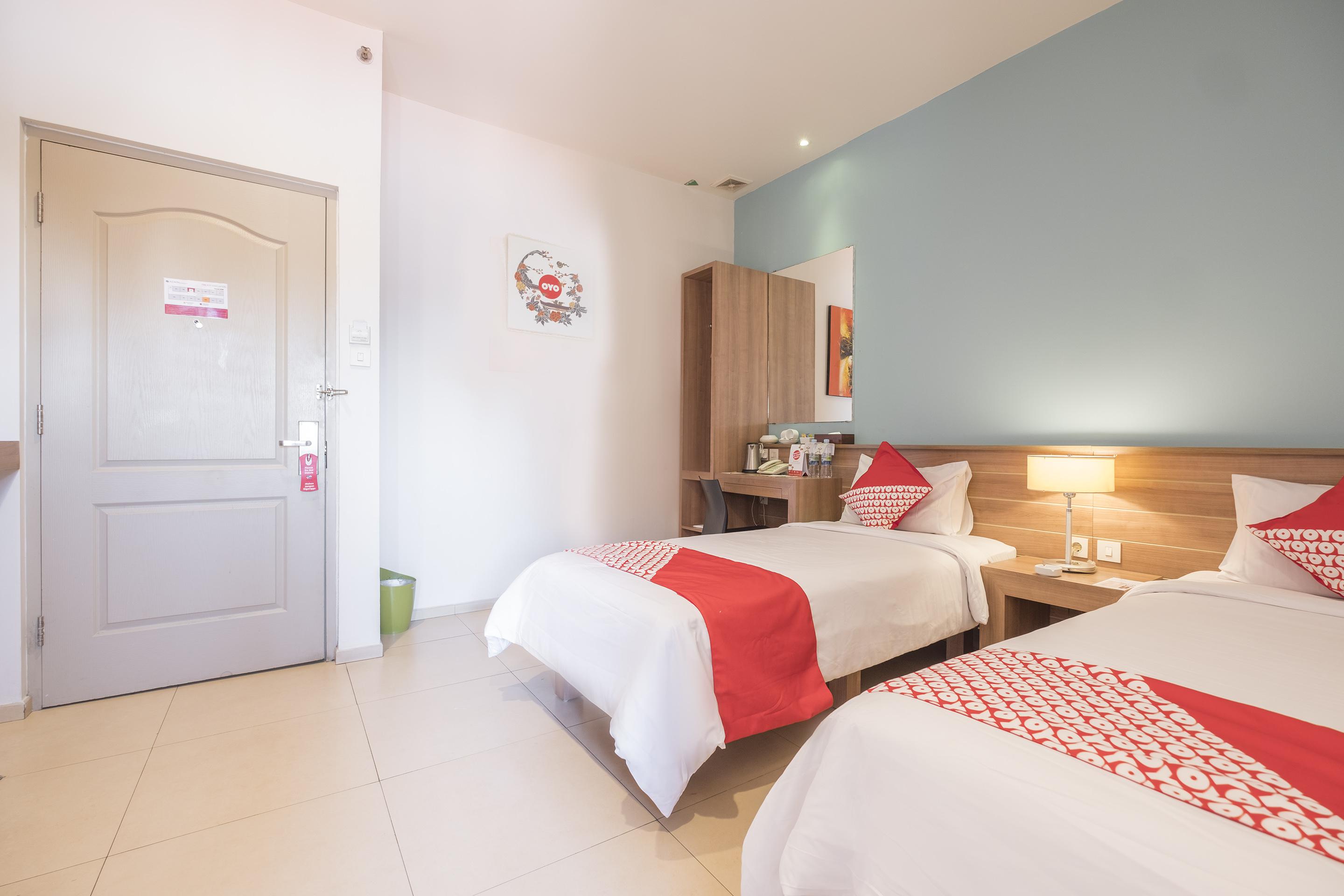 Aswin Hotel And Spa Макасар Екстериор снимка