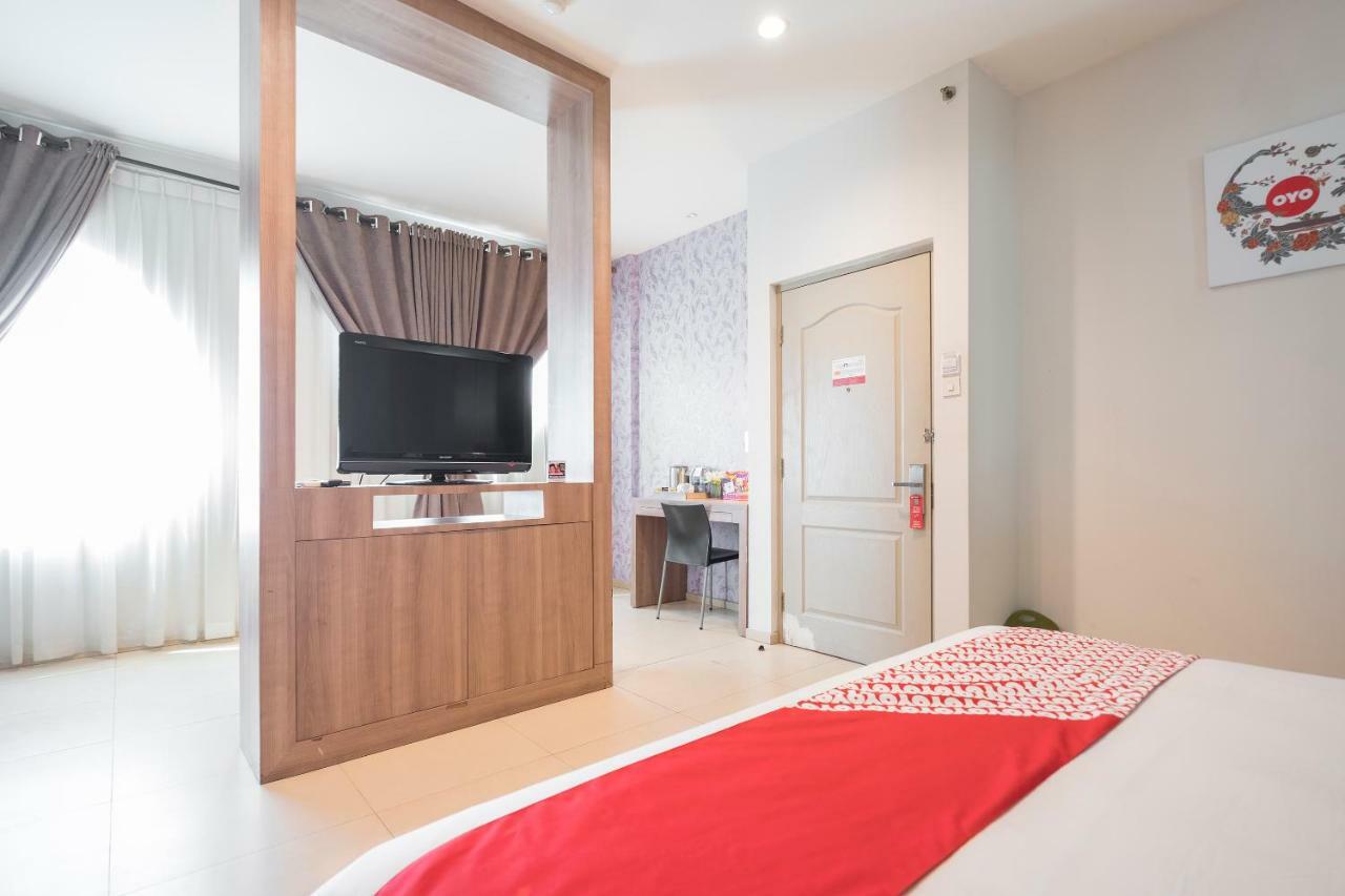 Aswin Hotel And Spa Макасар Екстериор снимка